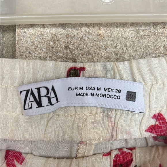 NWOT Zara Floral Bohemian pants - Picture 4 of 4